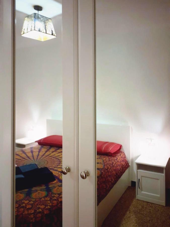 La Tana Tra I Tetti Bed & Breakfast Genoa Luaran gambar